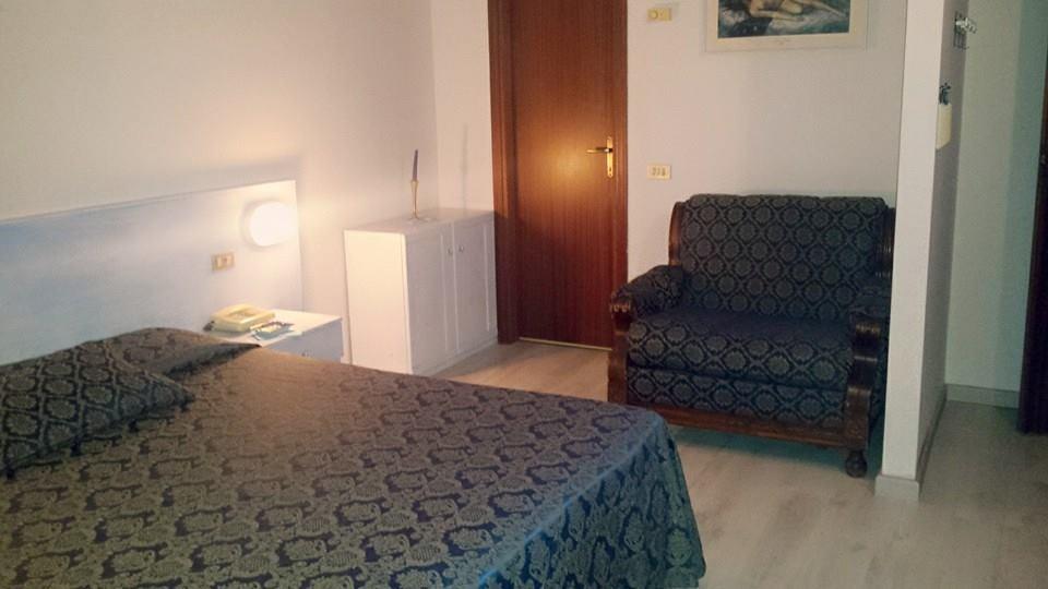 Hotel Eden Osio Sotto Extérieur photo