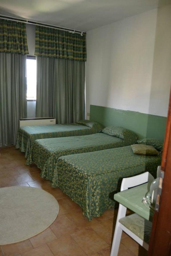Hotel Eden Osio Sotto Chambre photo